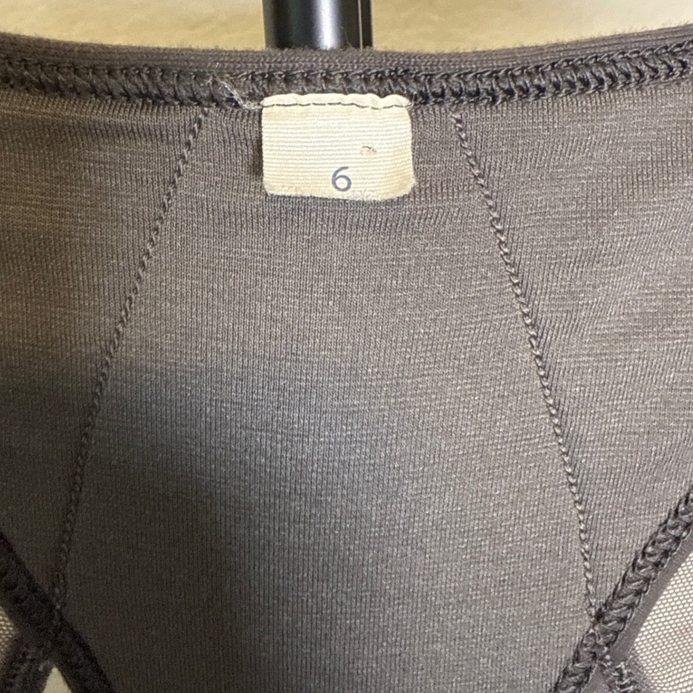 Lululemon Heathered Charcoal Grey Racerback Midi Dress with Shelf Bra Size 6 - Picture 4 of 8